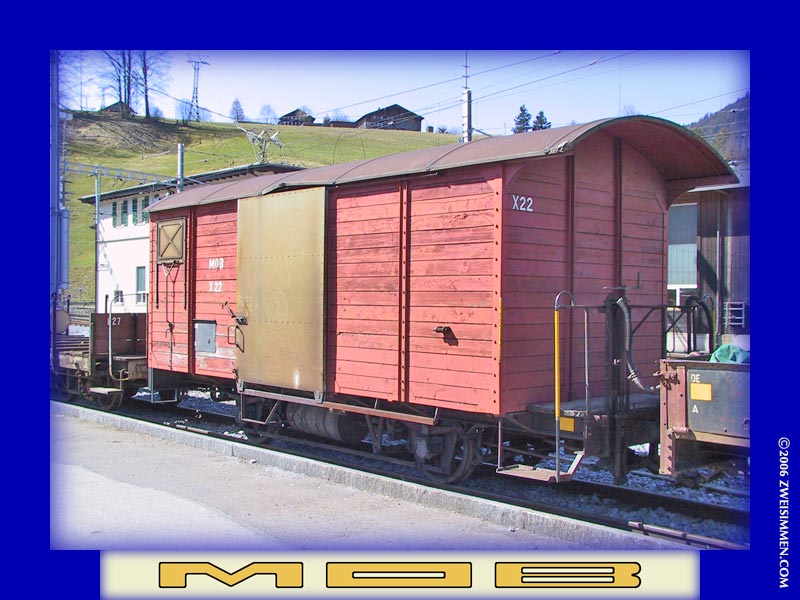 X22: MOB boxcar at Zweisimmen October 13, 2003, 1134